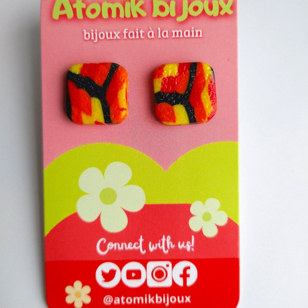 Handmade gloss pink polymer clay earrings. Boucles d'oreilles fait à la main